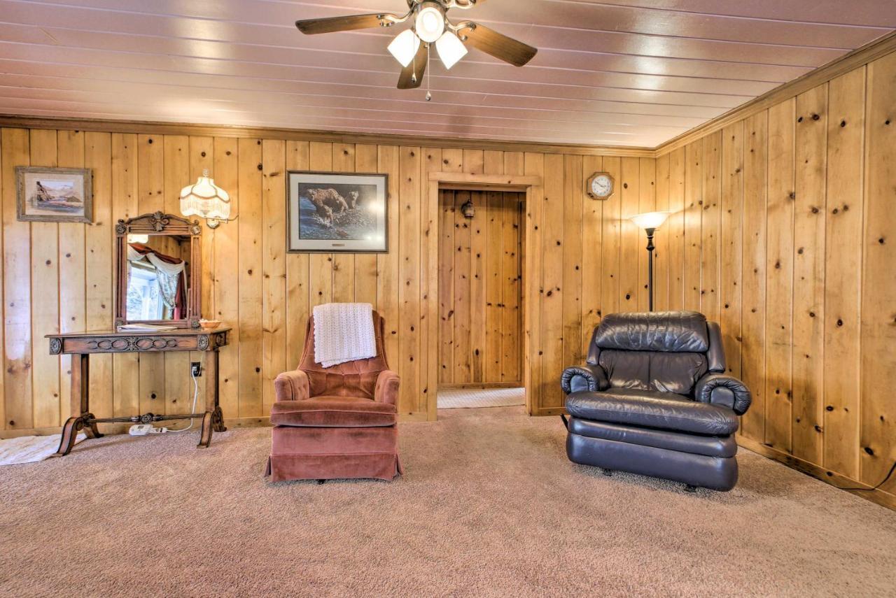 Cozy Home With Hot Tub Half Mi To Salmon River! Екстериор снимка