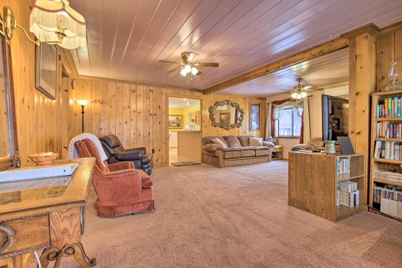Cozy Home With Hot Tub Half Mi To Salmon River! Екстериор снимка