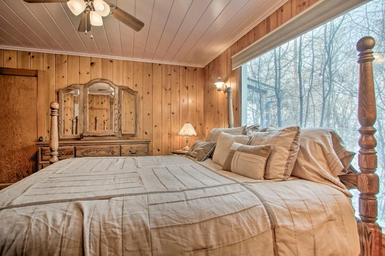 Cozy Home With Hot Tub Half Mi To Salmon River! Екстериор снимка