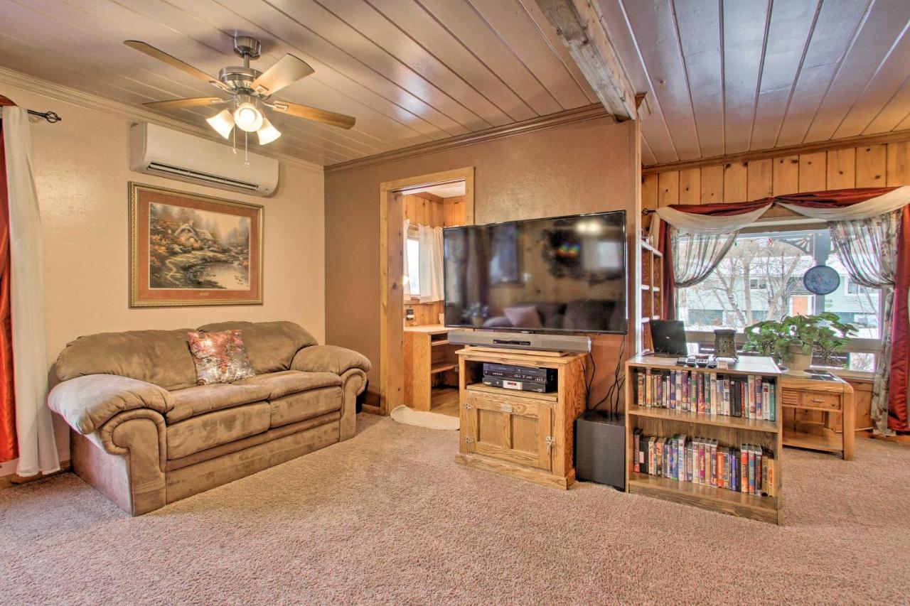 Cozy Home With Hot Tub Half Mi To Salmon River! Екстериор снимка