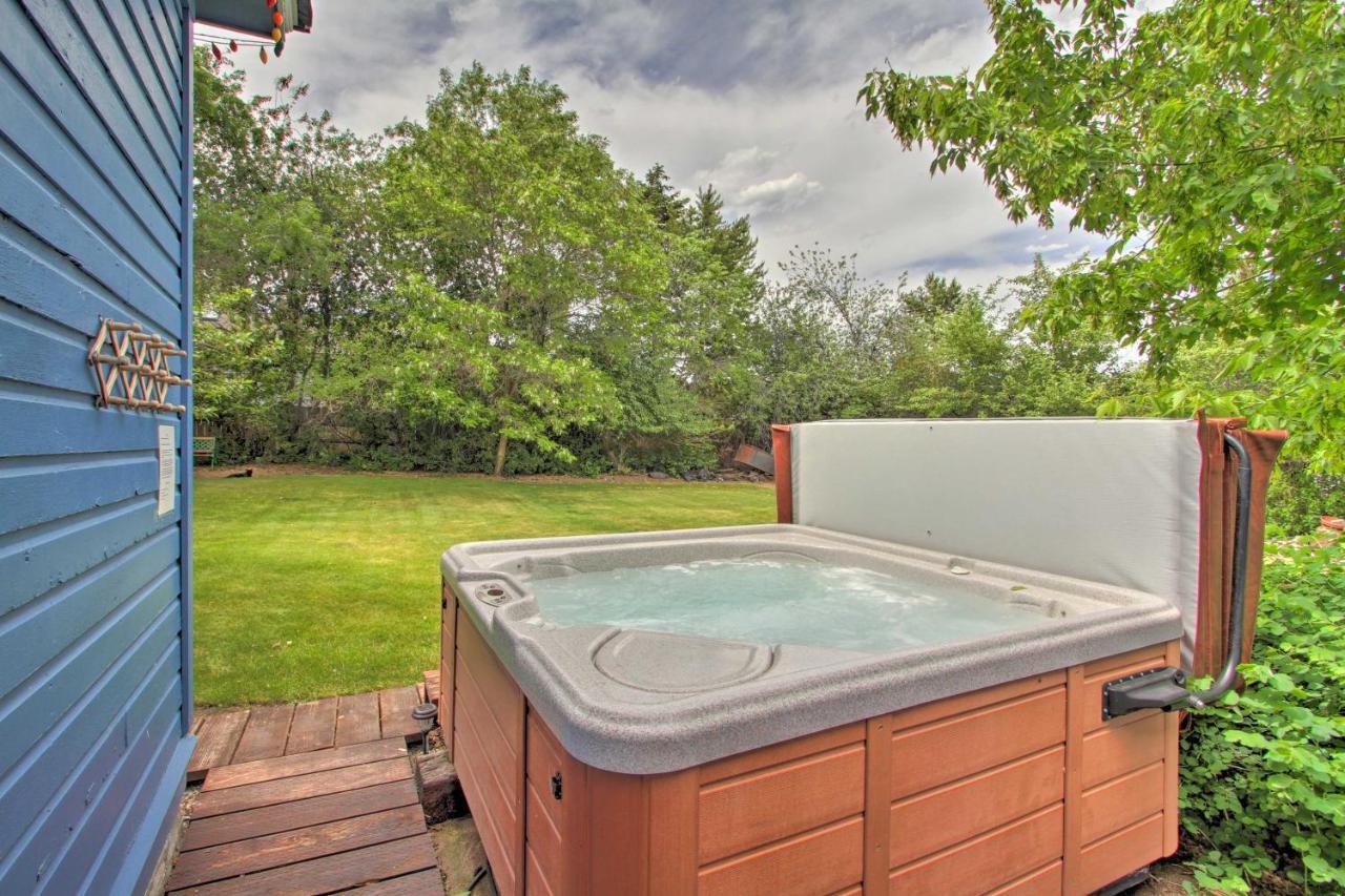 Cozy Home With Hot Tub Half Mi To Salmon River! Екстериор снимка
