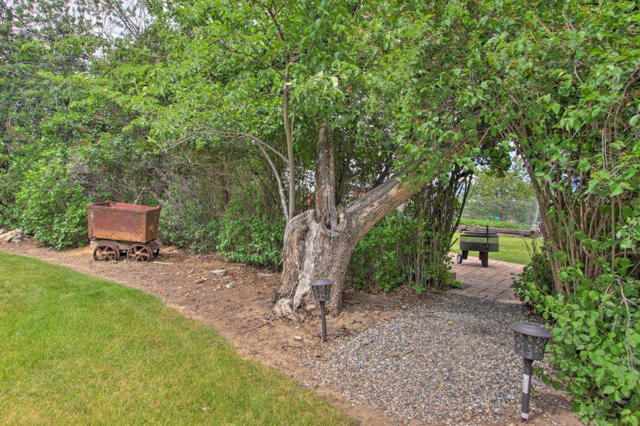 Cozy Home With Hot Tub Half Mi To Salmon River! Екстериор снимка