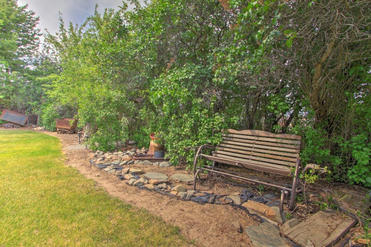 Cozy Home With Hot Tub Half Mi To Salmon River! Екстериор снимка